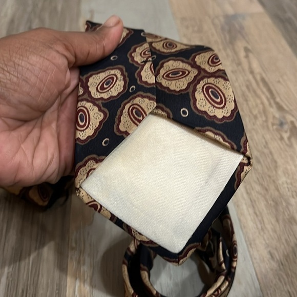 GIVENCHY Monsieur Vintage Men’s Neck Tie 100% Silk GRAPHIC Black Tan  Tie - Picture 8 of 8